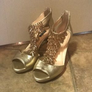 Ladies dress heels.  Perfect for a wedding or any special occasion